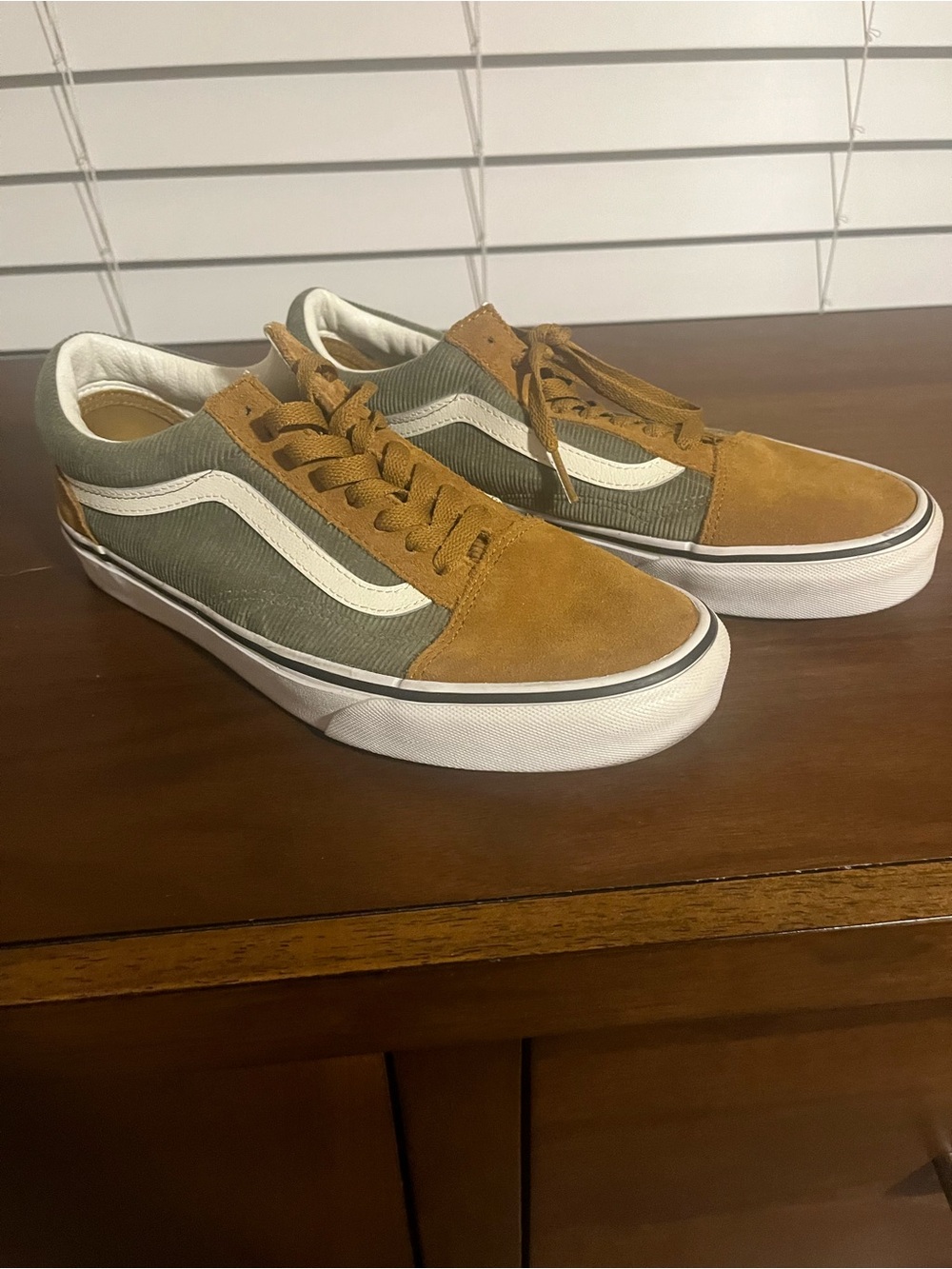 Vans Old Skool Low-Top Sneakers - Brown & Olive
